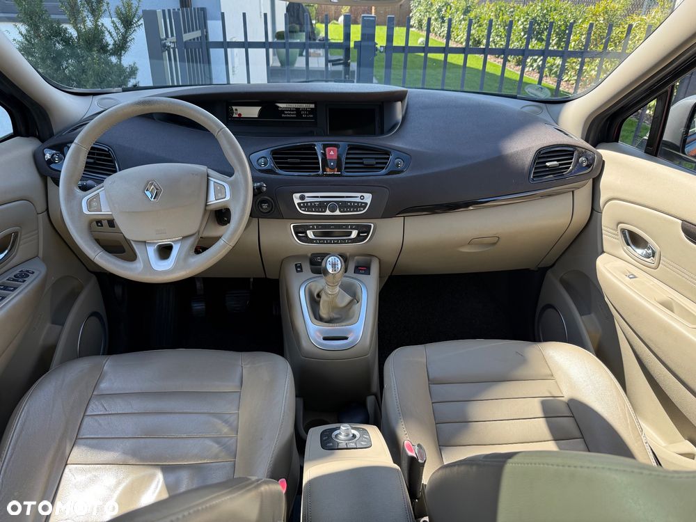 Renault Scenic 1.9 dCi Luxe Privilege - 10