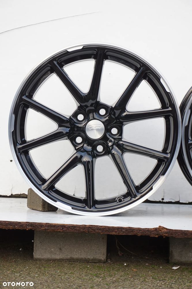 Tesla 5x114,3 18 8,5J et40 stan bdb - 5