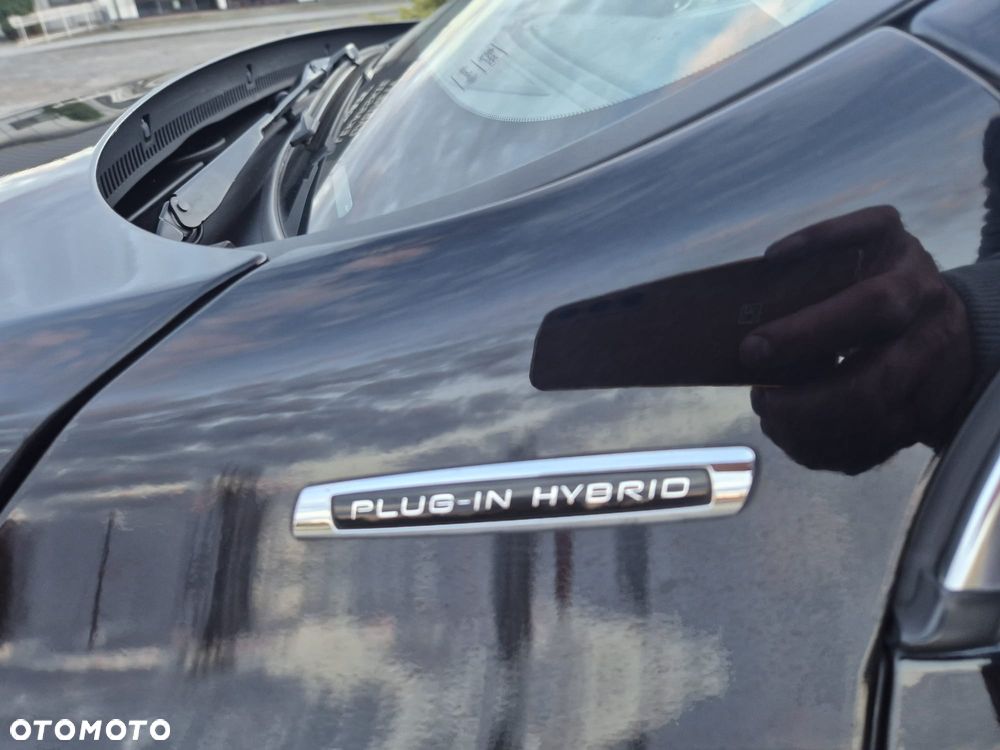 Volvo V60 D6 AWD Plug-in Hybrid Summum - 7
