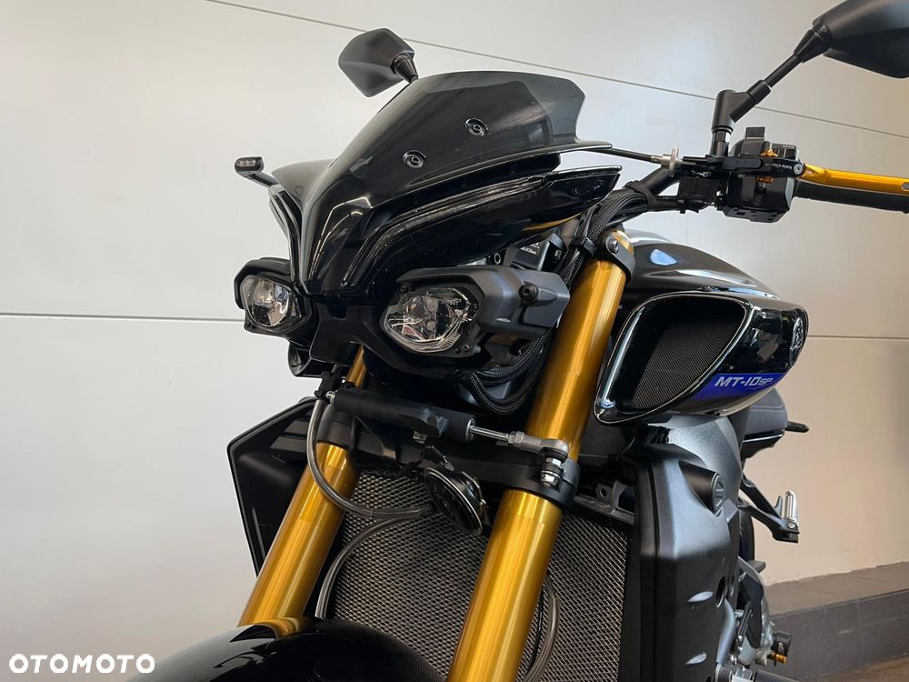Yamaha MT - 9
