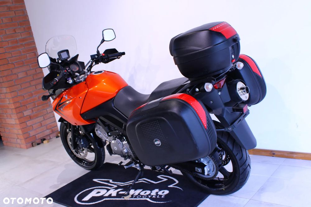 Suzuki DL - 6