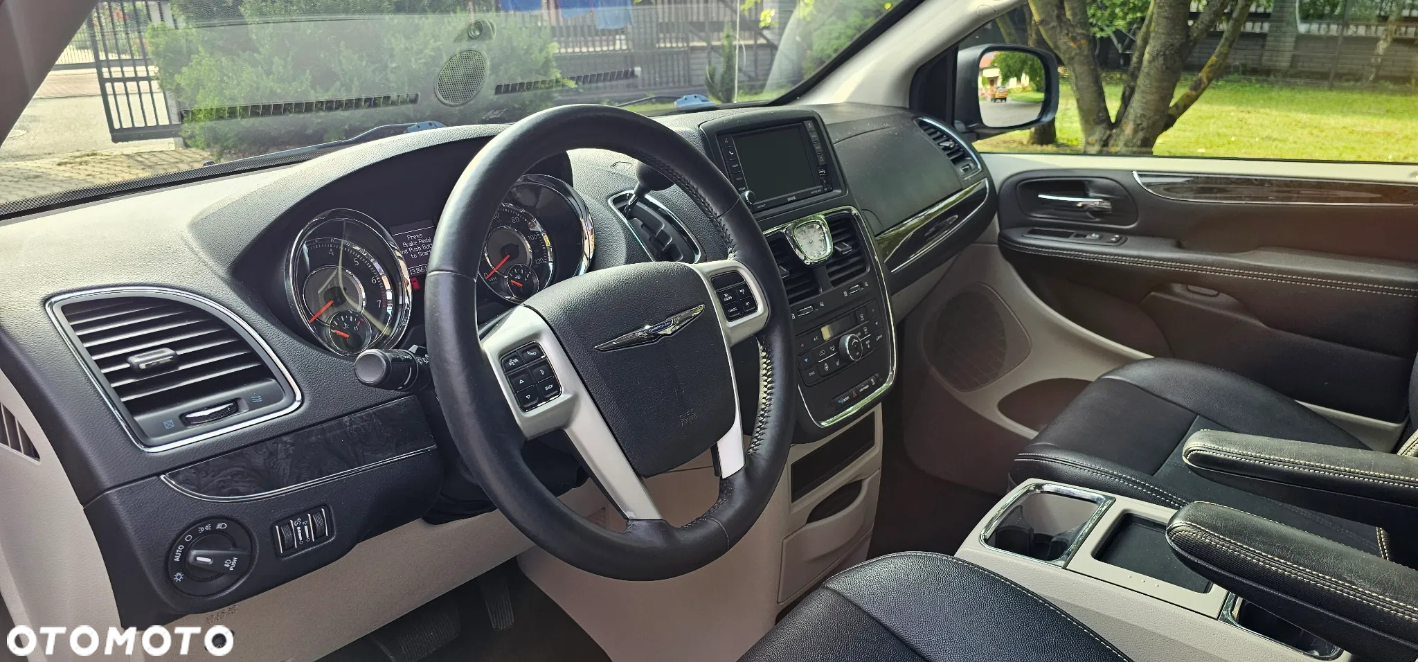Chrysler Town & Country 3.6 Touring - 10