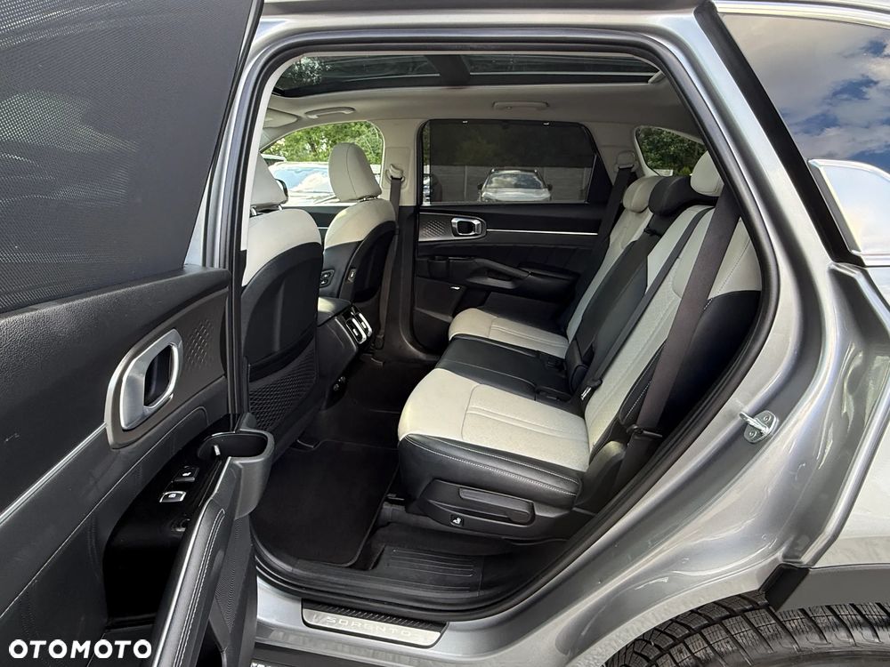 Kia Sorento - 27