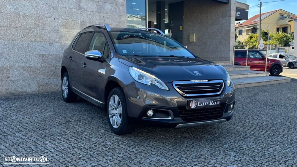 Peugeot 2008 1.2 PureTech Allure - 3
