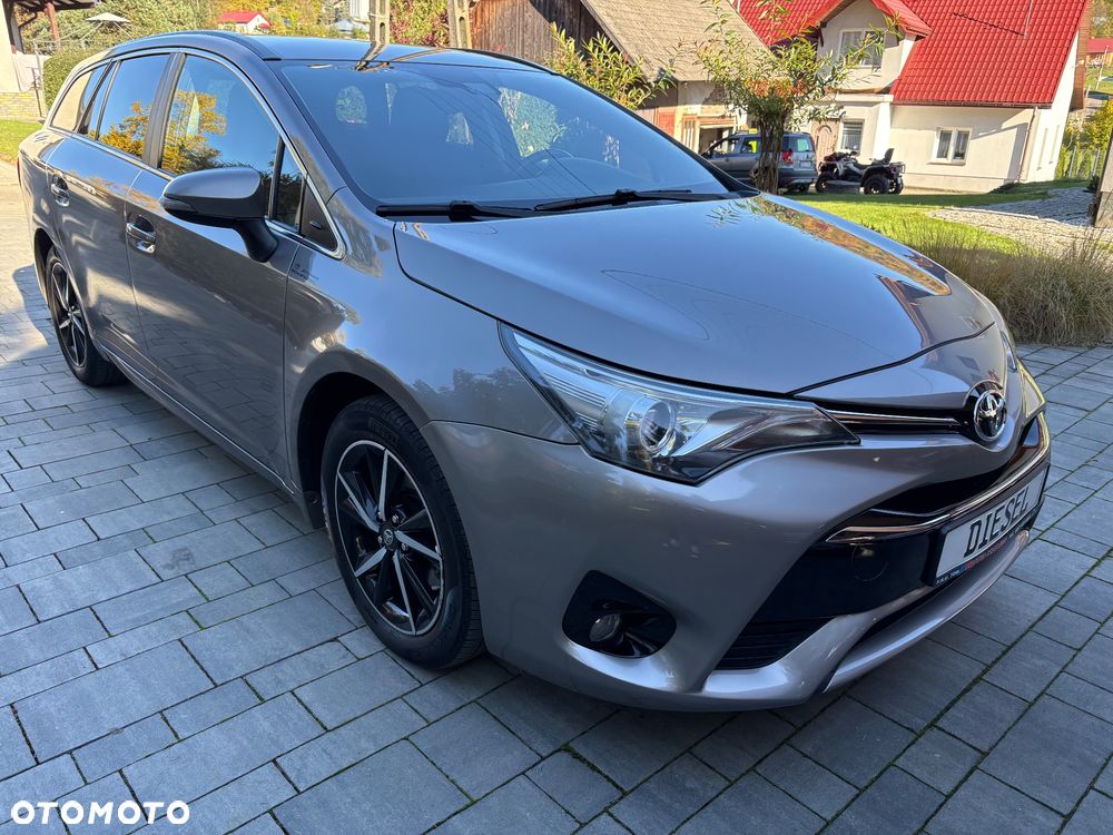 Toyota Avensis - 4