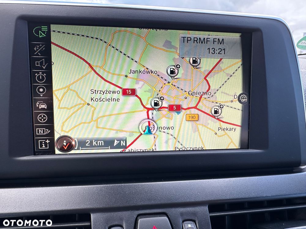 BMW Seria 2 218d - 9