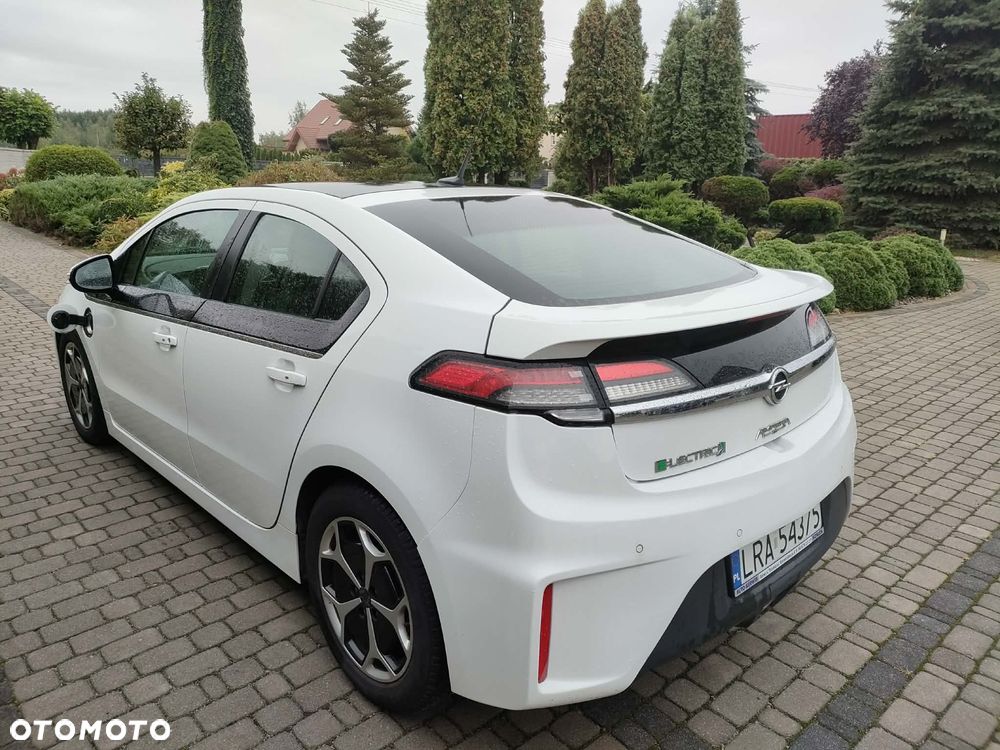 Opel Ampera - 2