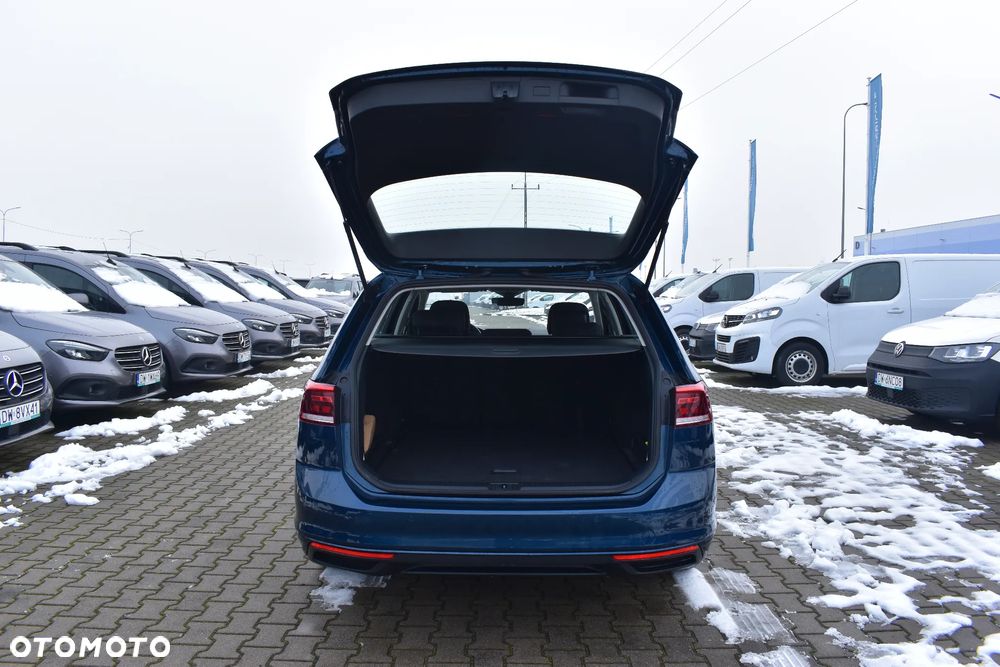 Volkswagen Passat Variant 2.0 TDI EVO Business DSG - 13