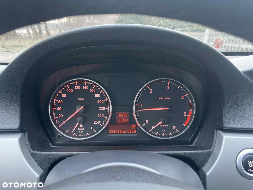 BMW Seria 3 320d DPF - 13
