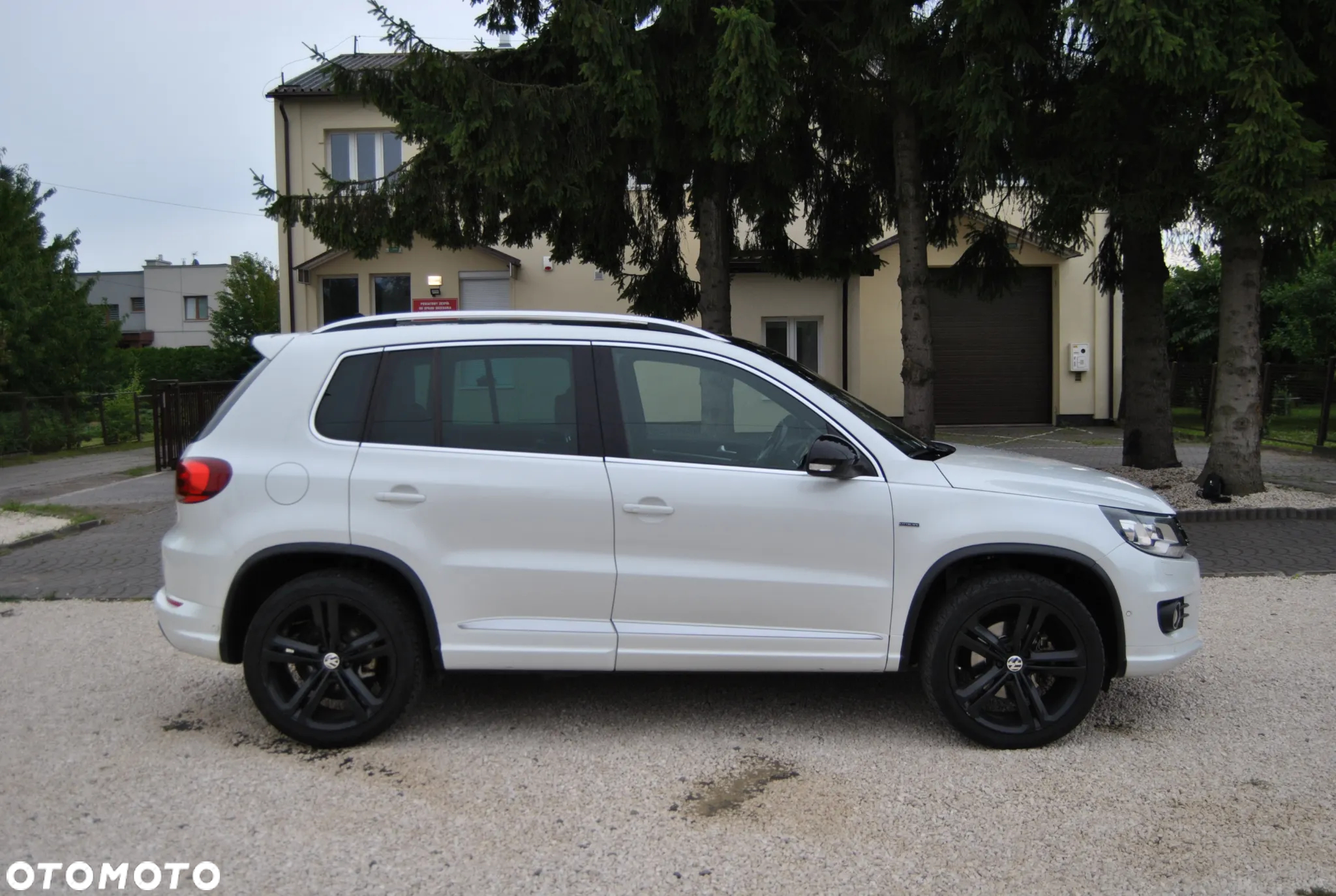 Volkswagen Tiguan 2.0 TDI 4Mot Perfectline R-Style DSG - 3