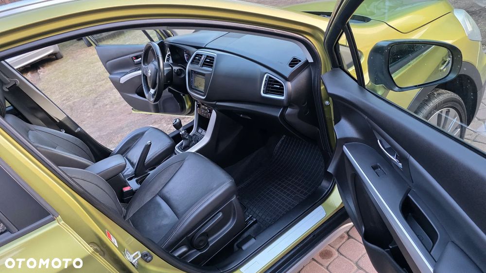 Suzuki SX4 S-Cross 1.6 DDiS Allgrip Comfort - 38