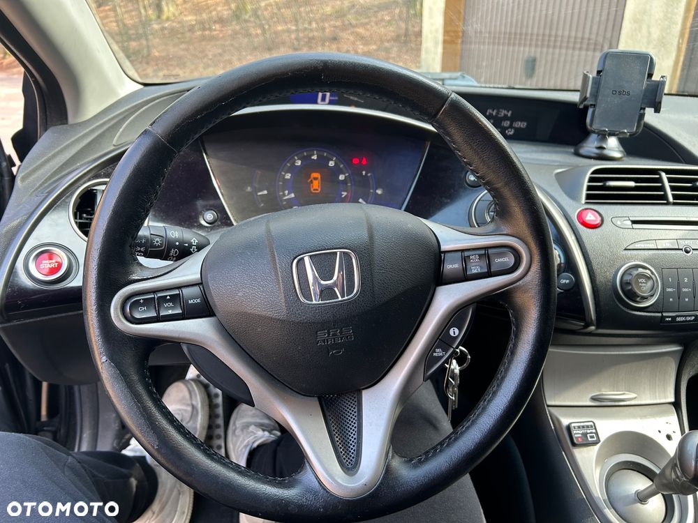 Honda Civic 1.8 Executive - 2