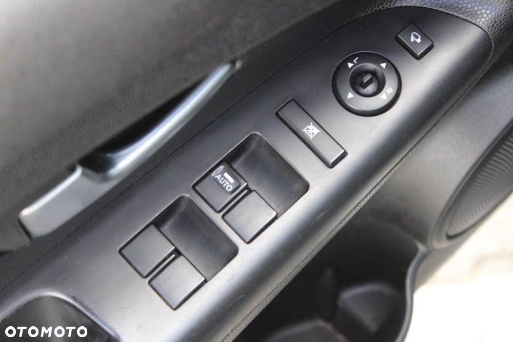 Kia Venga - 17