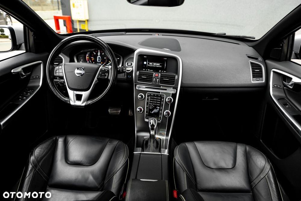 Volvo XC 60 D4 AWD Geartronic Summum - 27