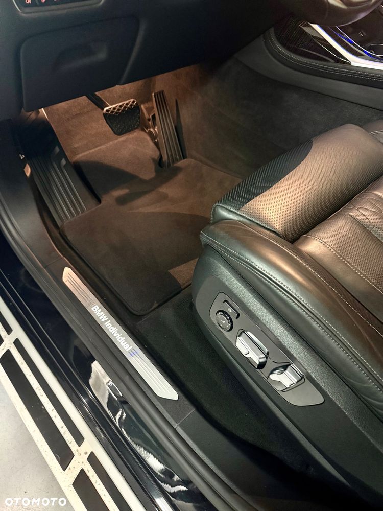BMW X7 xDrive40d mHEV sport - 25