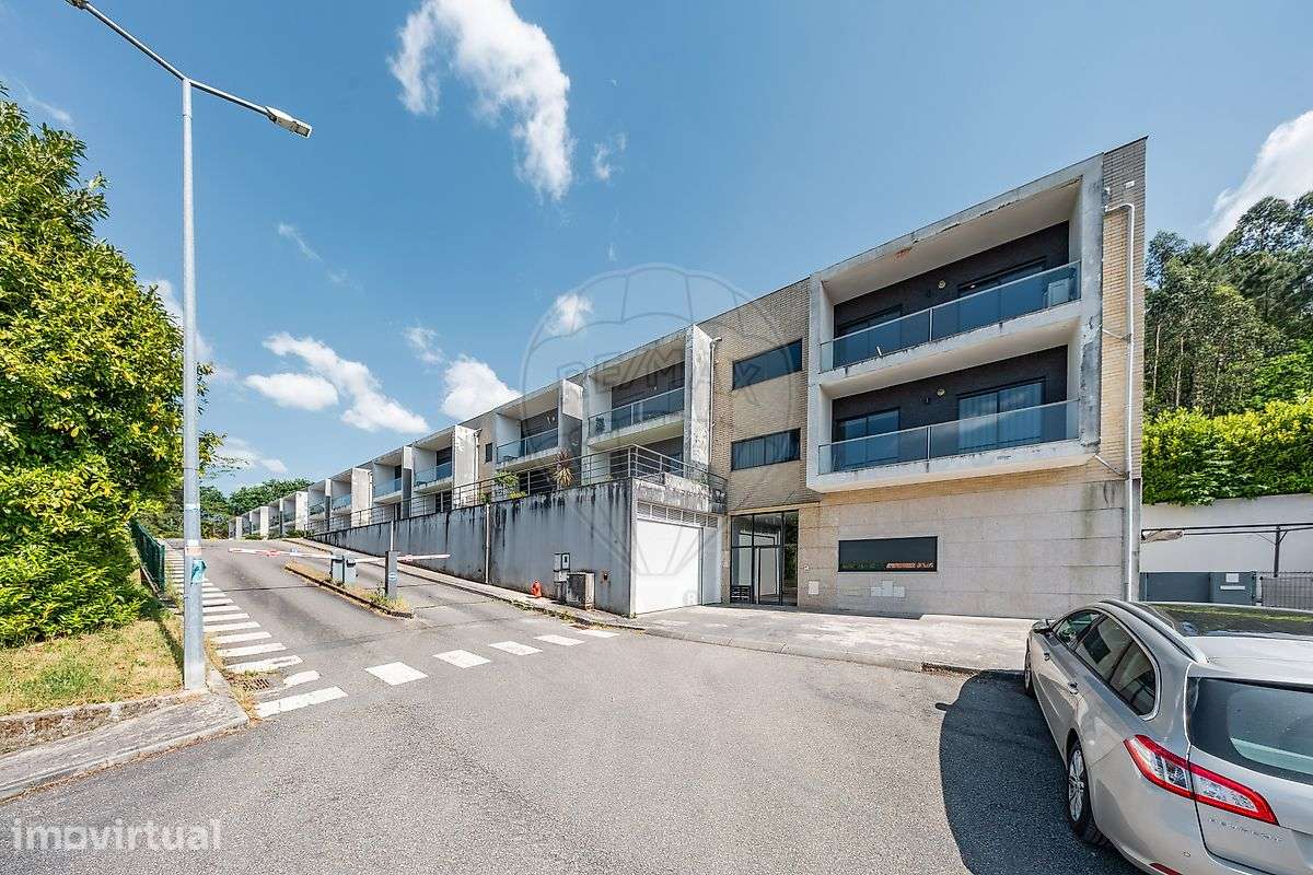 Apartamento T3 em Ruilhe, próximo da cidade de Braga! - Grande imagem: 2/40