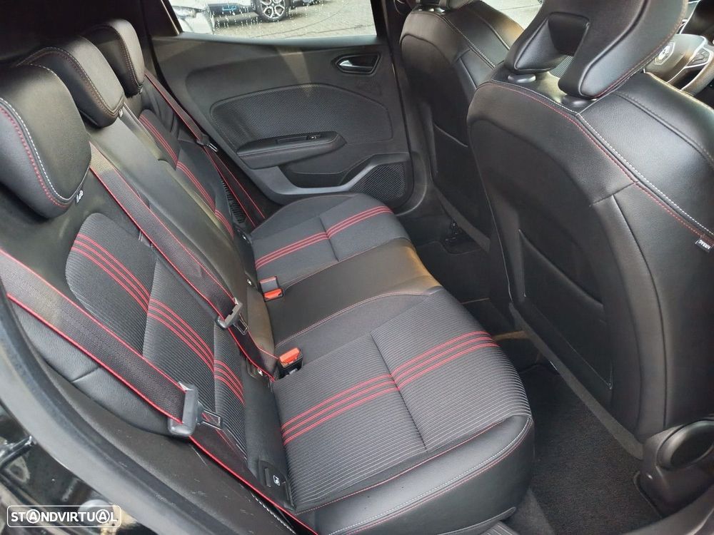 Renault Clio 1.6 E-Tech RS Line - 12