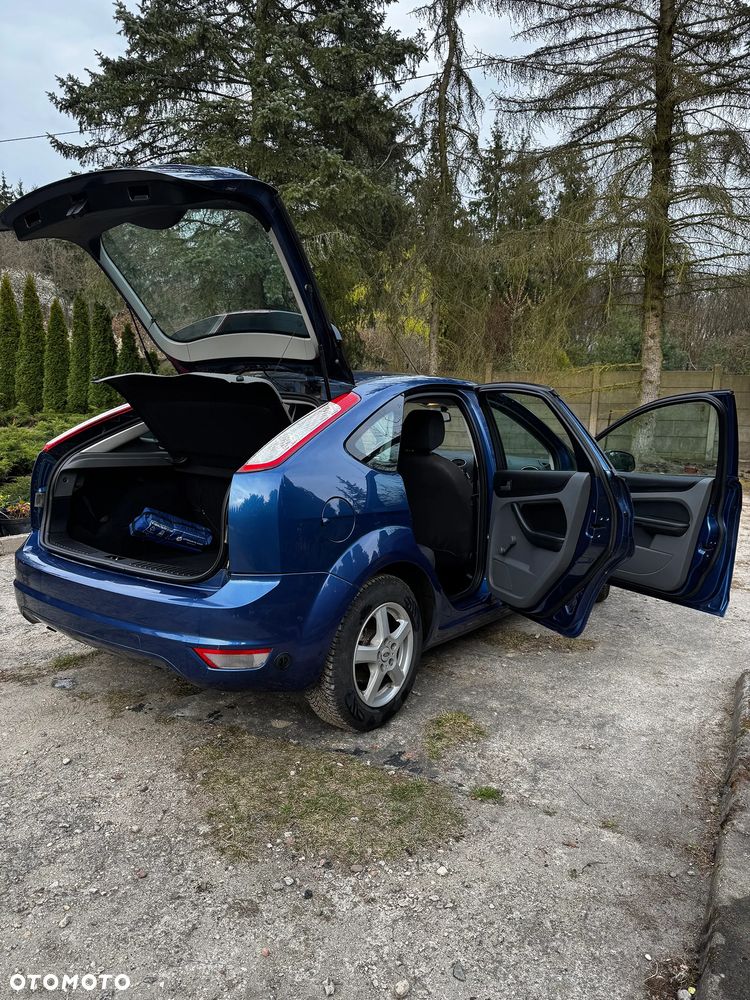 Ford Focus 1.6 16V Ambiente - 5