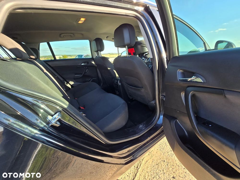 Opel Insignia - 17