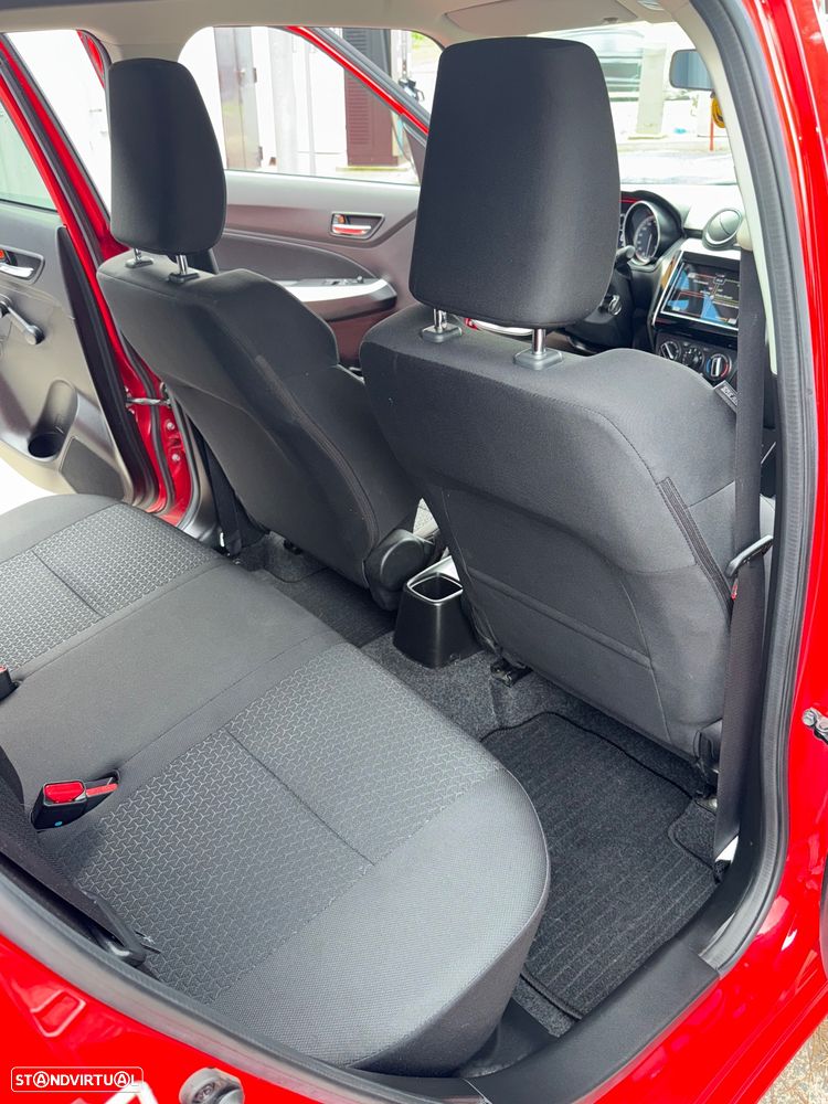 Suzuki Swift 1.2 Mild Hybrid GLE CVT - 36