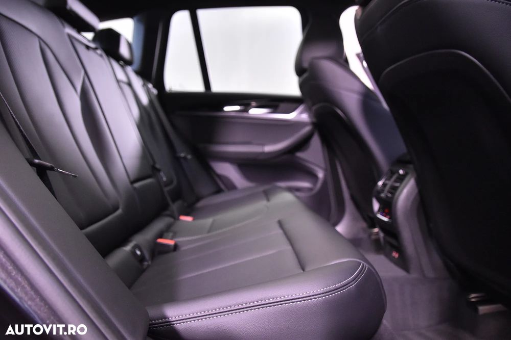 BMW X3 xDrive30e AT PHEV - 12