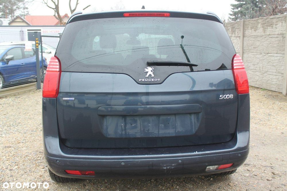 Peugeot 5008 - 5