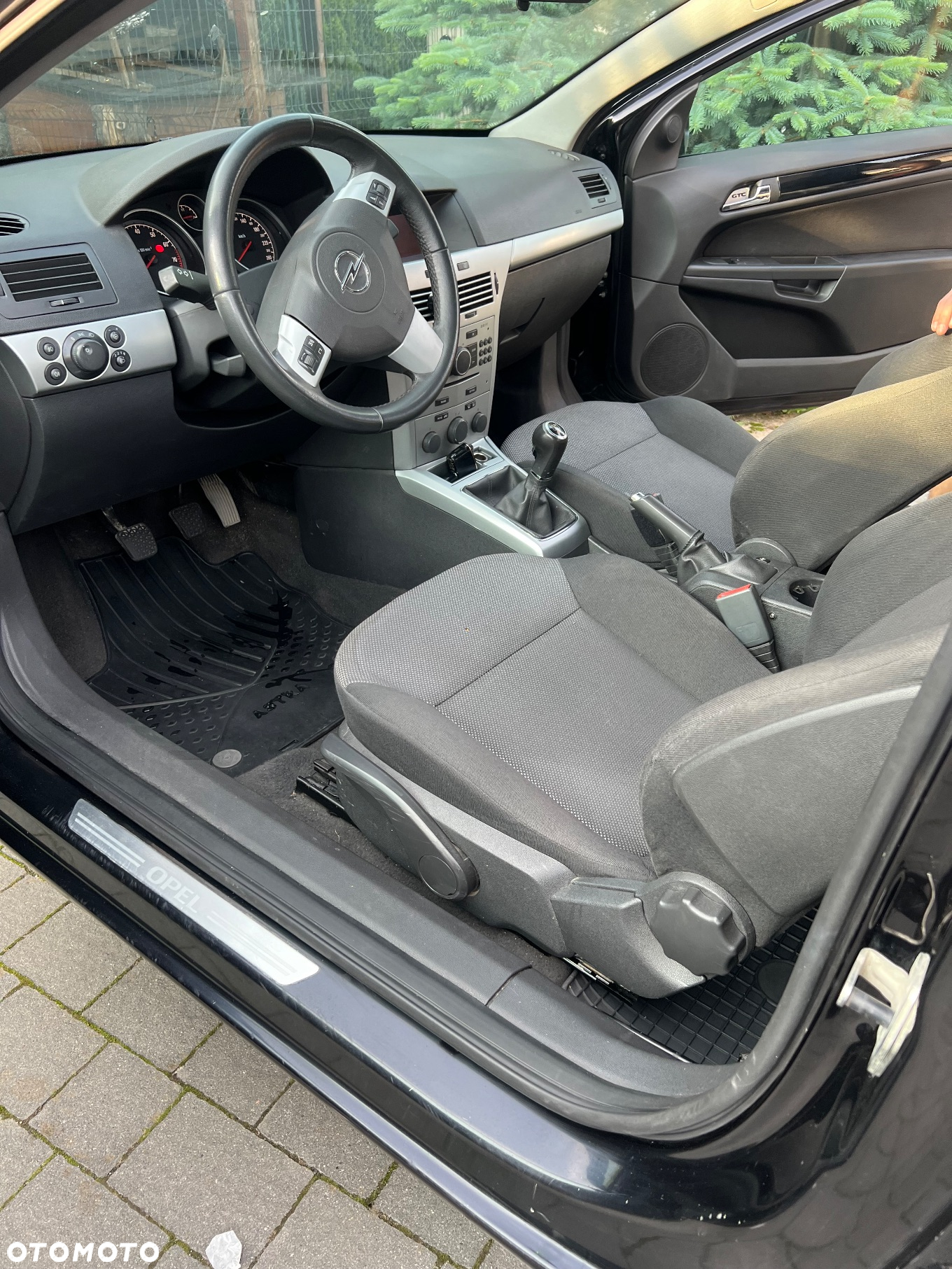 Opel Astra III GTC 1.6 Enjoy - 7