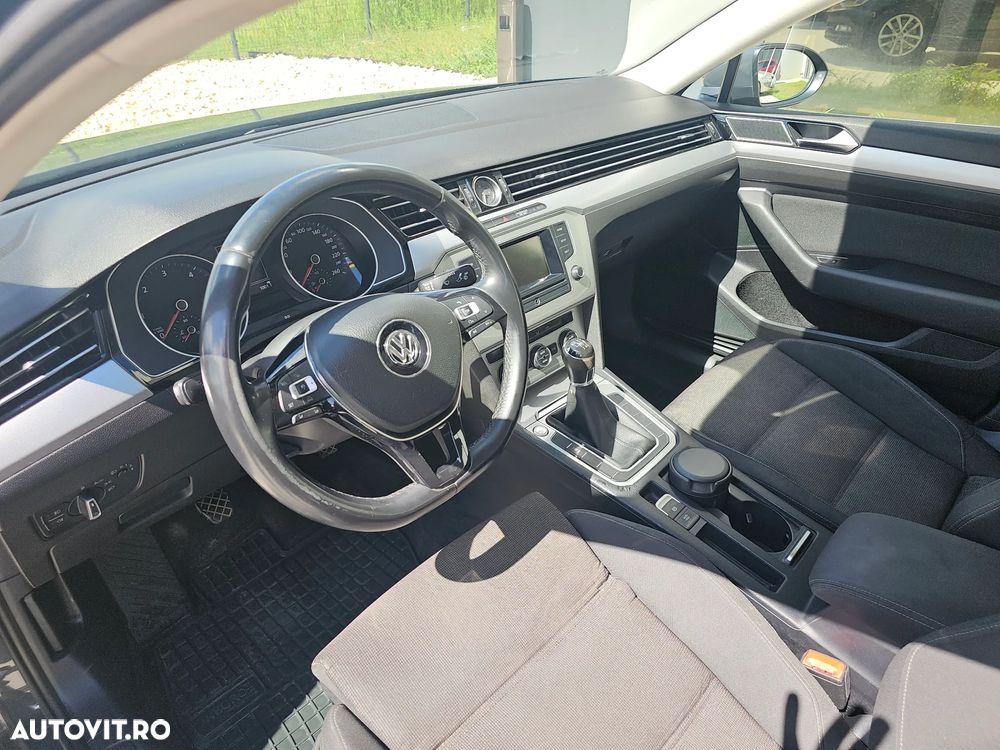 Volkswagen Passat 2.0 TDI Comfortline - 5