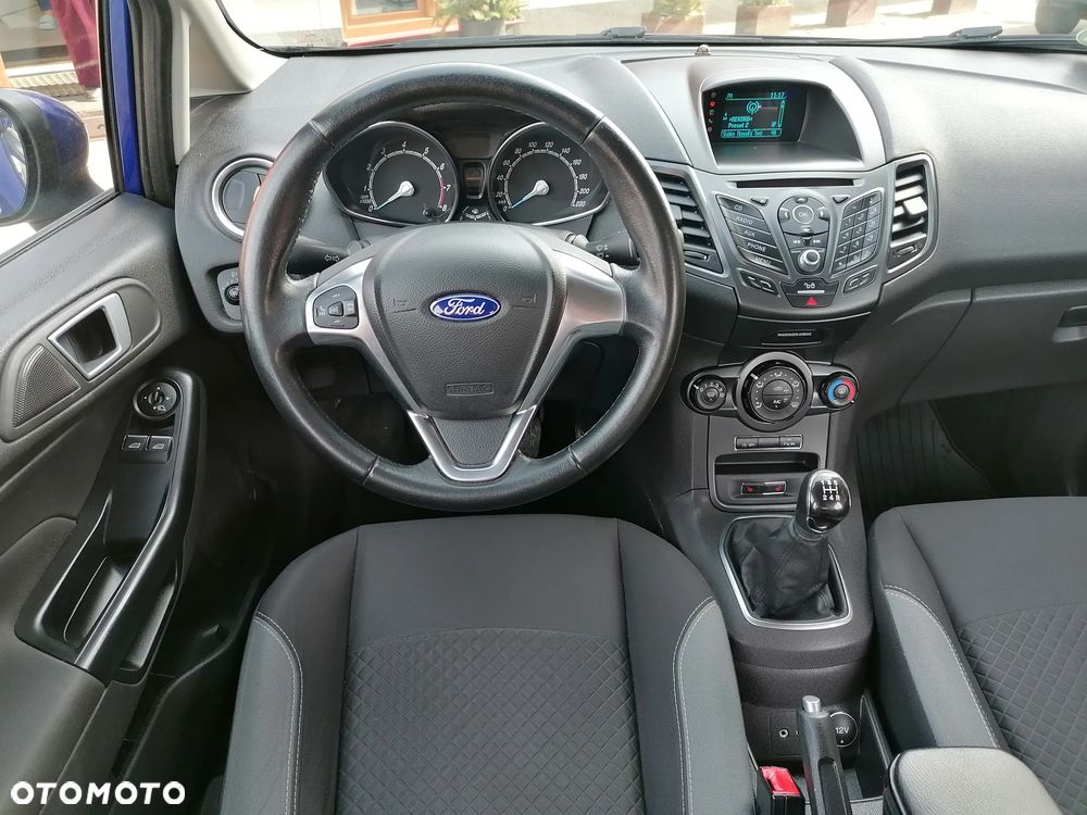 Ford Fiesta - 12
