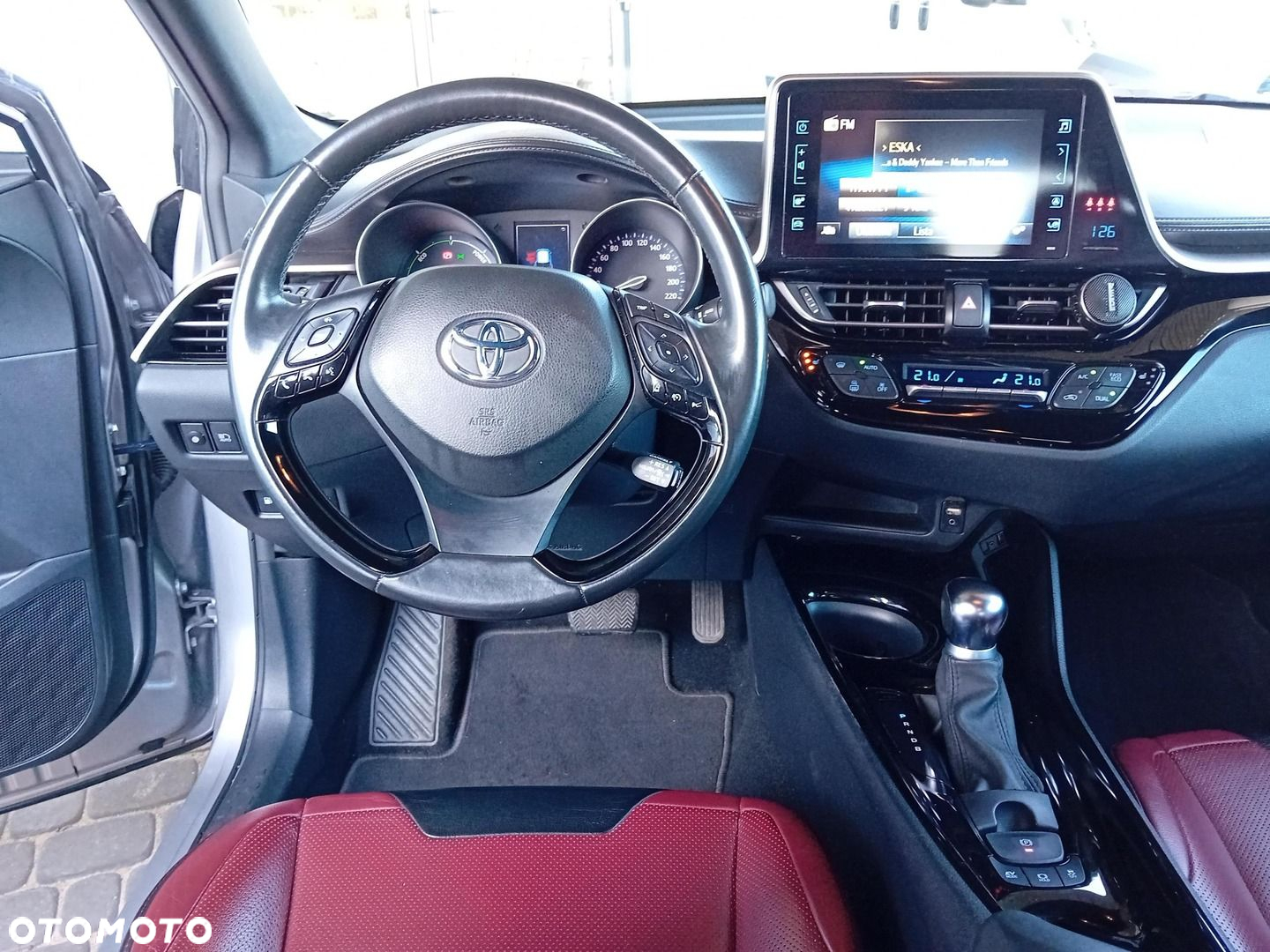 Toyota C-HR - 12