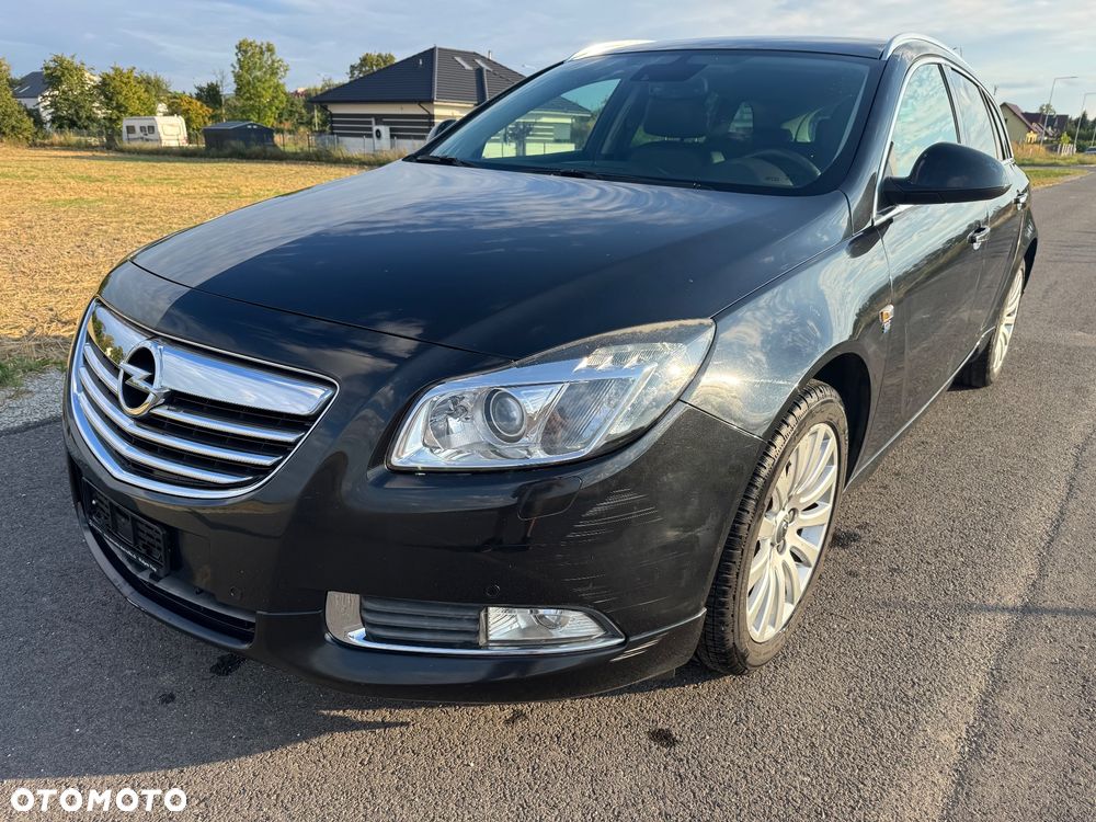 Opel Insignia 2.0 Turbo Sports Tourer 4x4 Automatik Cosmo - 35