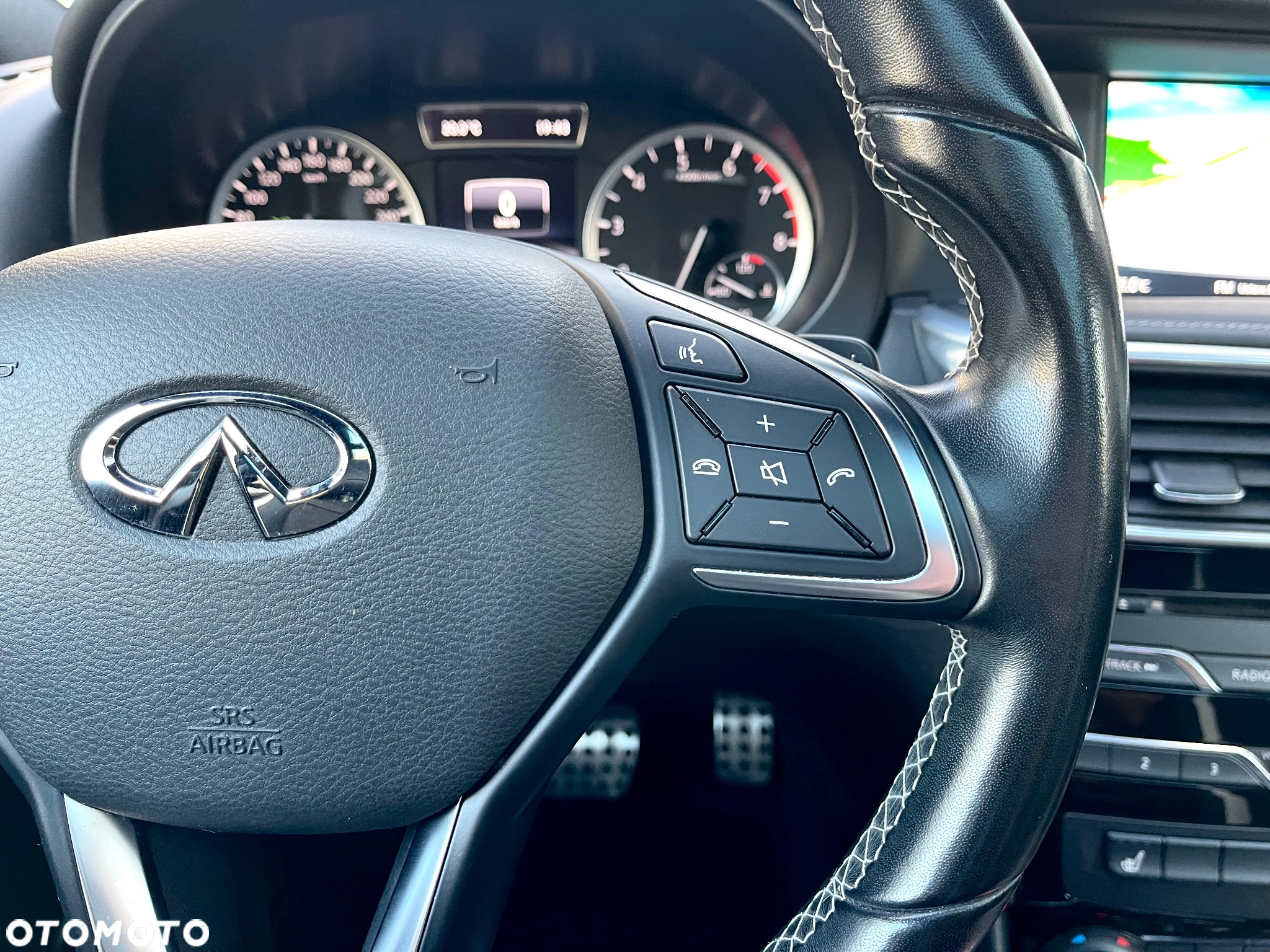 Infiniti Q30 2.0t Sport AWD 7DCT - 22