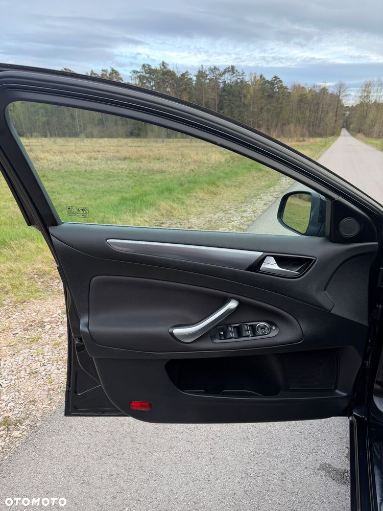Ford Mondeo 2.0 TDCi Business Edition - 21