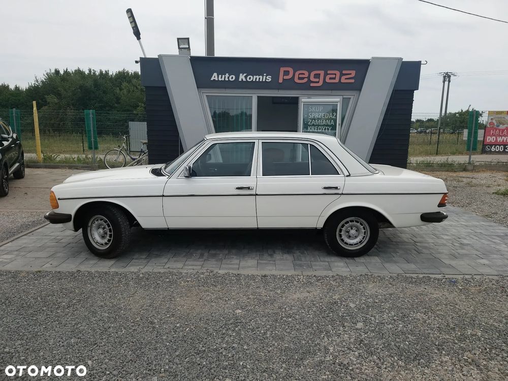 Mercedes-Benz W123 - 3