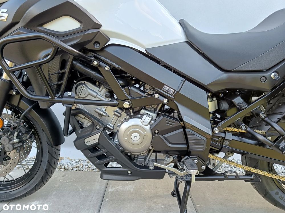 Suzuki V-STROM - 20