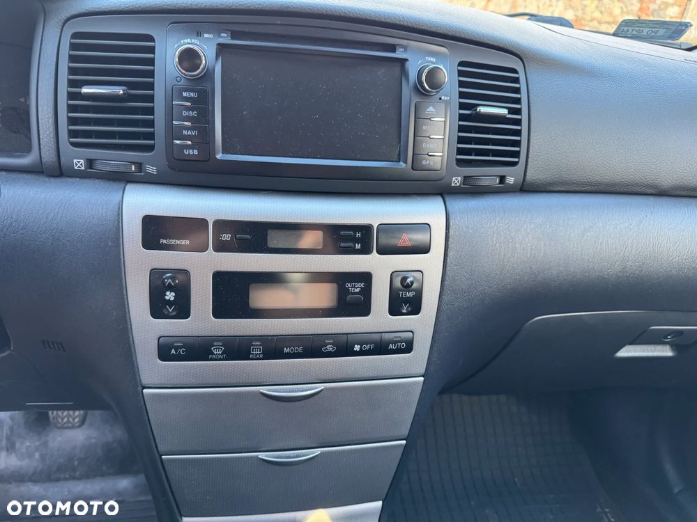 Toyota Corolla 1.6 VVT-i Sol - 8