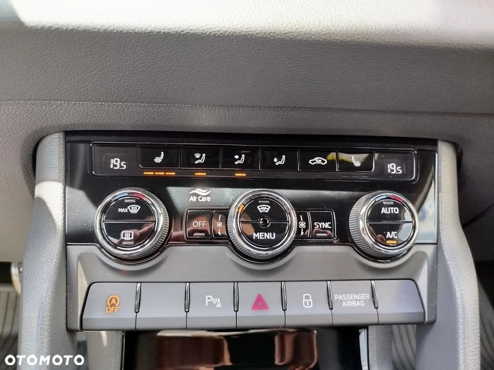 Skoda Karoq 1.5 TSI ACT Sportline DSG - 26