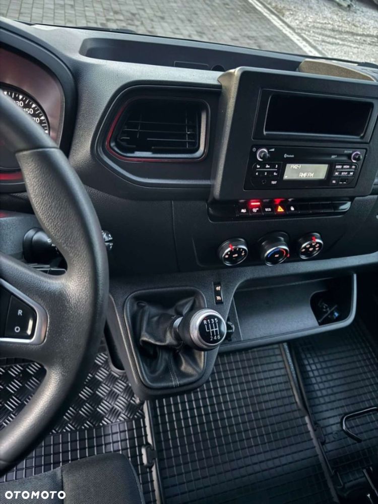 Renault Master 10 europalet Serwisowany Bezwypadkowy - 31