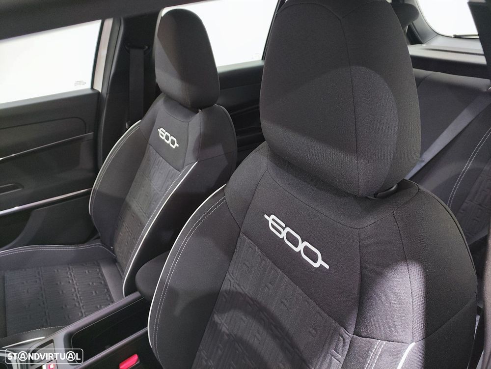 Fiat 600 1.2 Hybrid Icon - 8