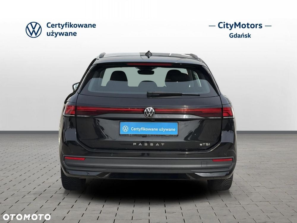 Volkswagen Passat - 7