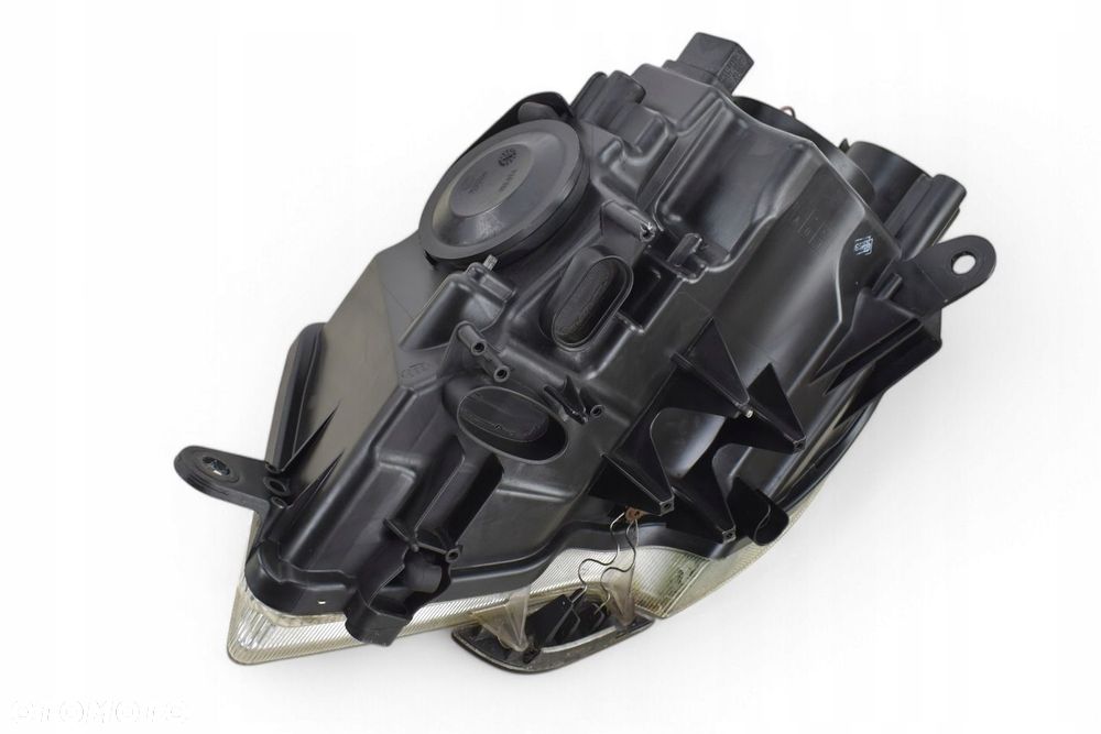 Lampa Prawy Przód Halogen SKODA SUPERB II 2009R EU - 12