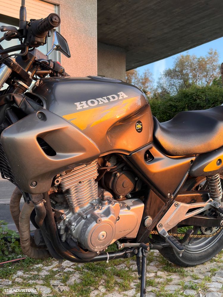Honda CB - 4