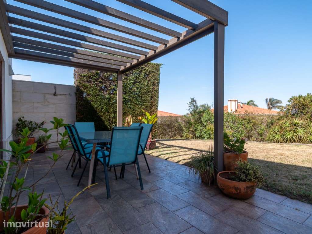 Moradia T3 com piscina e vista para a lagoa - Grande imagem: 4/19