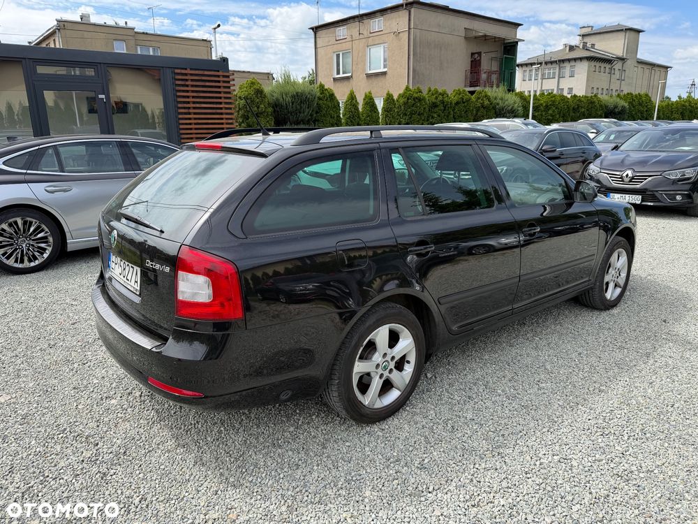 Skoda Octavia 1.6 Elegance - 19