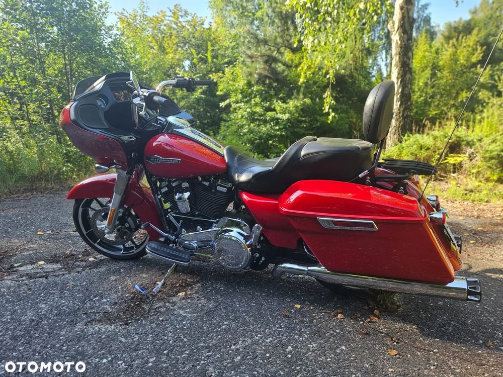 Harley-Davidson Touring Road Glide - 11