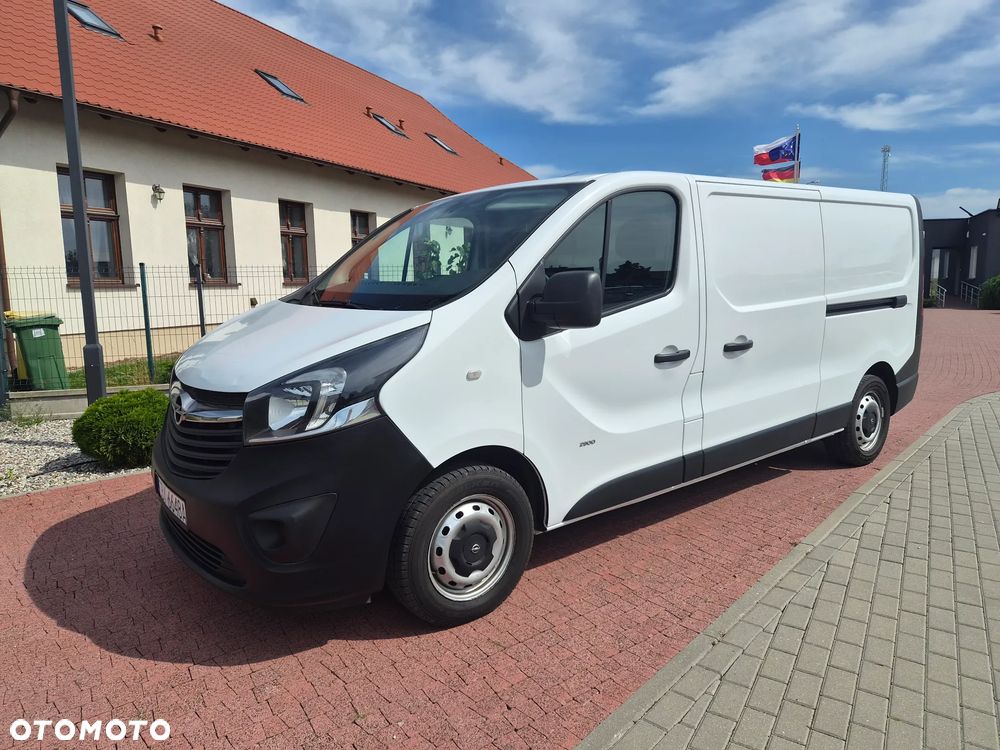 Opel Vivaro - 1