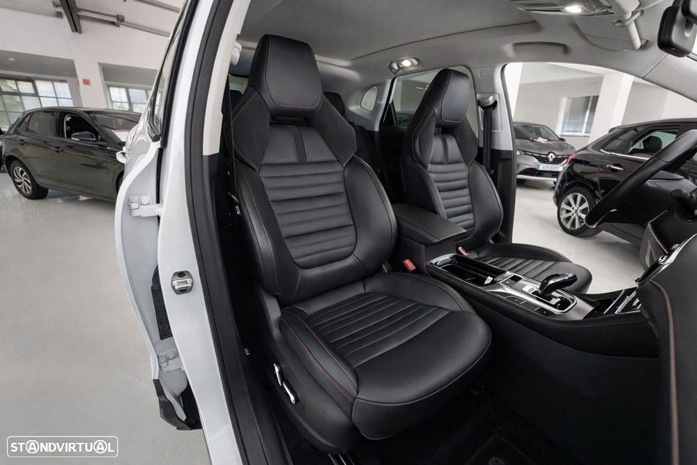 MG EHS 1.5 T-GDI Plug-in Hybrid Luxury - 13