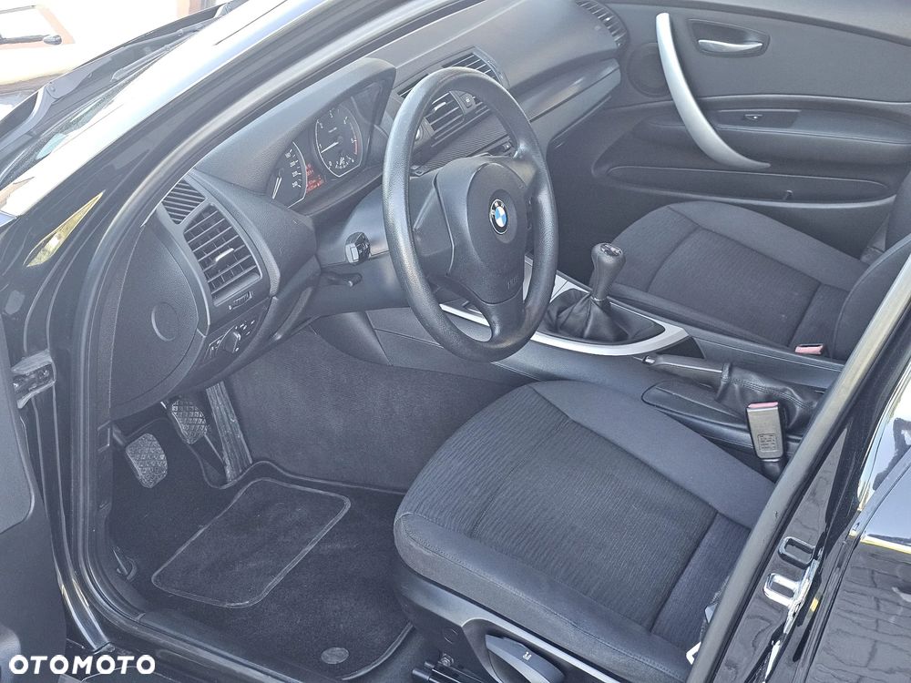 BMW Seria 1 118d DPF Edition Sport - 10