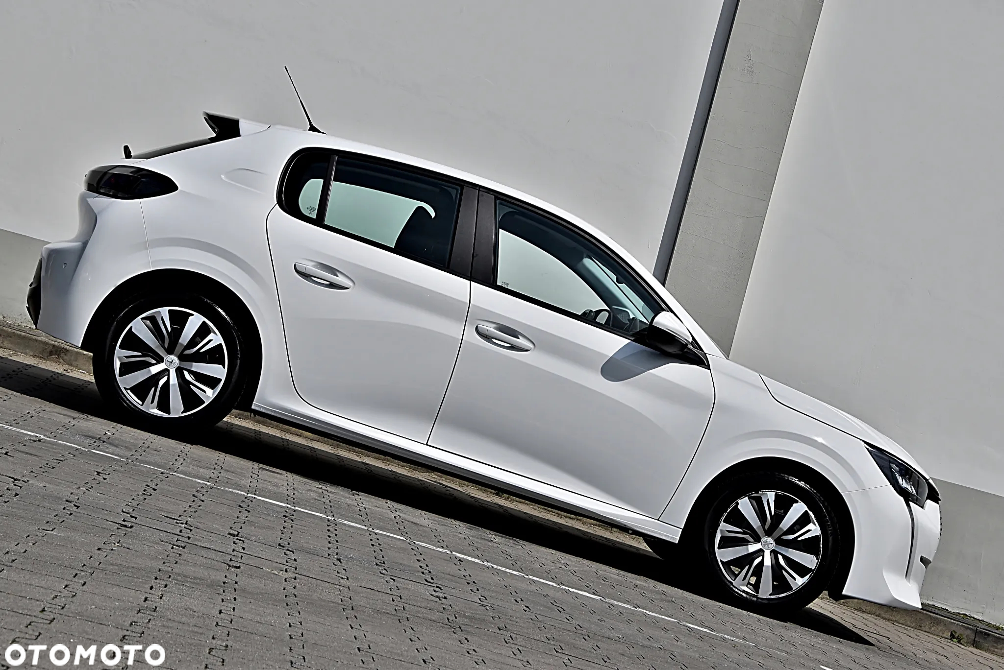 Peugeot 208 1.2 PureTech Active S&S - 8
