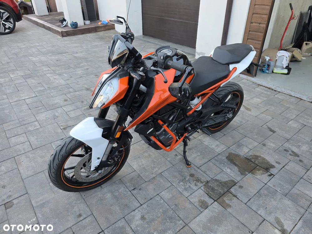 KTM Duke - 17